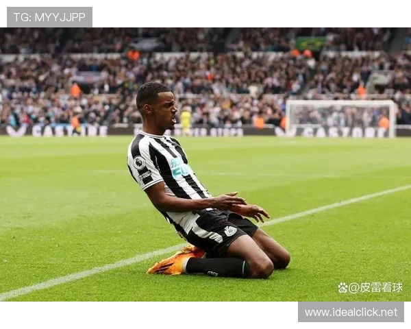 伊萨克与努涅斯：稳定输出型与冲击型前锋模板对比分析