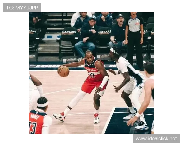 勒布朗利用挡拆提升得分效率，关键时刻远超字母哥展现核心价值